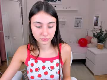 Naked cam girl vivien_woodstock image #3247101
