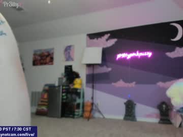 Naked cam girl pr3ttyp1nkpussy image #2800404