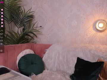 Naked cam girl lili_01 image #1486158