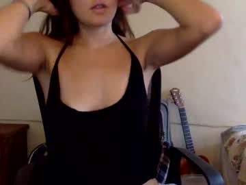 Naked cam girl ericarae91 image #2096730