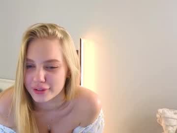 Naked cam girl falinebenny image #4056367