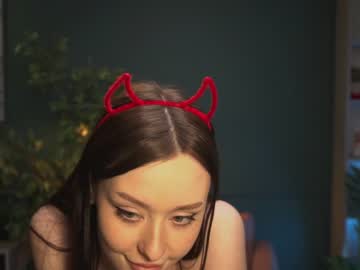 Naked cam girl ella_knockers_xl image #1373264