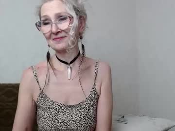 Naked cam girl agatha_moore_ image #4053322