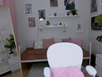 Naked cam girl venera_reid image #409190