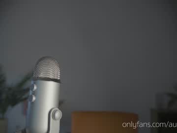 Naked cam girl auddicted image #366876