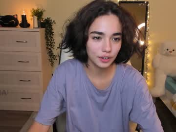 Naked cam girl ella_flar_ image #2782762