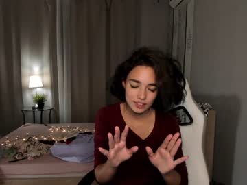 Naked cam girl ella_flare image #2568816