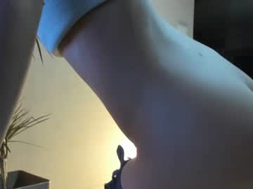 Naked cam girl sofiaandwonderland image #2038787