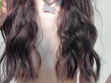 Naked cam girl lucie_beltran image #2886827