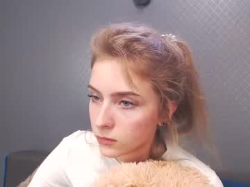 mary_liin naked cam