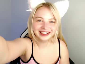 Naked cam girl shy_blondiee image #3681423