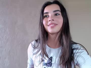 Naked cam girl nika_la image #2423429
