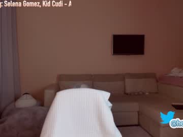 Naked cam girl hollyextra image #1779959