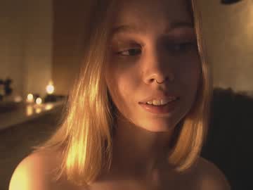 Naked cam girl bibi_it_is image #2362758