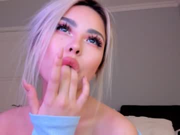 Naked cam girl bae_suz image #341756