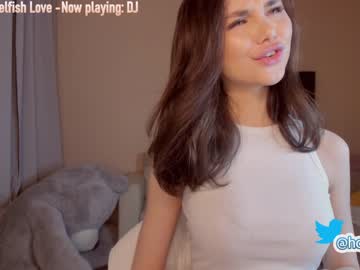 Naked cam girl hollyextra image #1771761