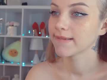 Naked cam girl mia_milagros image #1272318