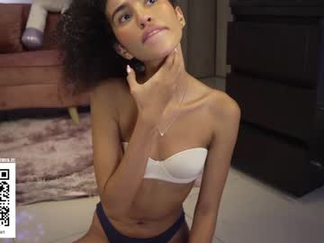 Naked cam girl amnie_ image #3683469