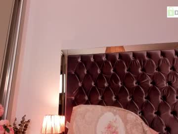 Naked cam girl lilamytee1 image #2897311