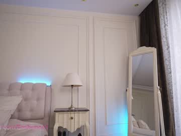 Naked cam girl emilia98xxx image #1495021