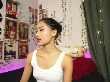 Naked cam girl peacebenskin image #4039694