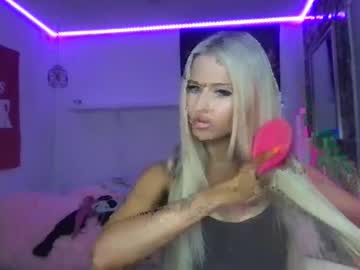 Naked cam girl maddysummers image #4003799