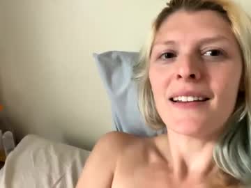 Naked cam girl summersky161 image #4035936