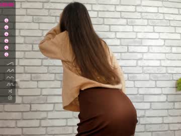 Naked cam girl carolynjacquelins image #3151263