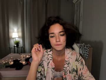 Naked cam girl ella_flare image #2569120