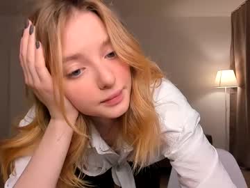 Naked cam girl olli_ver image #3062147