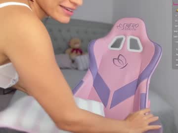 Naked cam girl mila_1 image #2658430