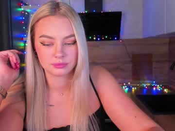 Naked cam girl 8a8y_nura image #736522