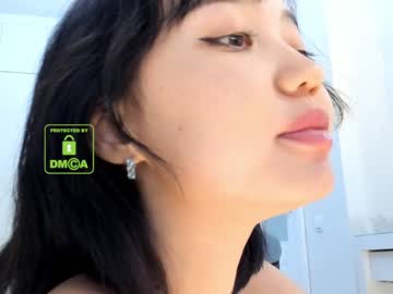 Naked cam girl lee_yoona image #398442