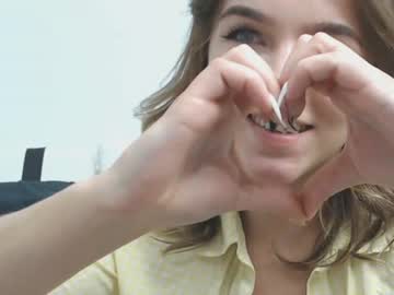 Naked cam girl raysllien image #159127