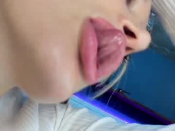 Naked cam girl sonya_kelsey image #3364432