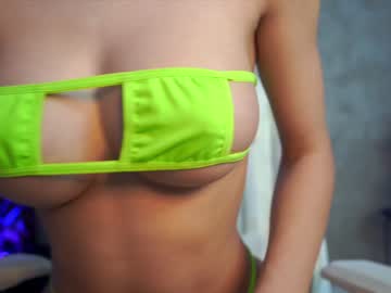 Naked cam girl xoxo_emma image #1846860