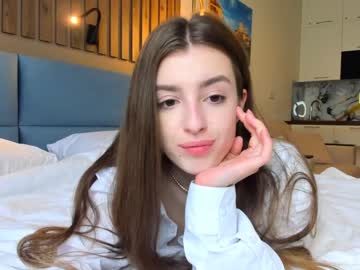 Naked cam girl coy_amina image #1008347