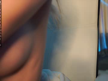 Naked cam girl xoxo_emma image #1172642