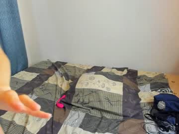 Naked cam girl cherrypie_01 image #2631320