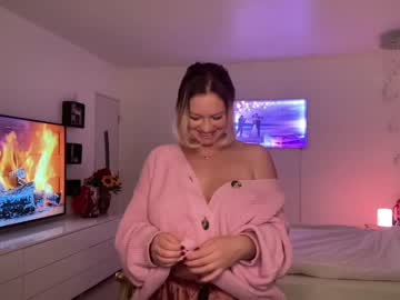 Naked cam girl kiradivine image #428590
