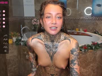 Naked cam girl nickyneck image #2036098