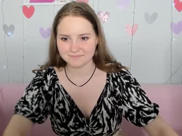 Naked cam girl sshy_dream image #4012366