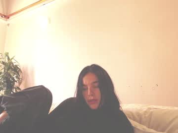 Naked cam girl kendalltyler image #2740213