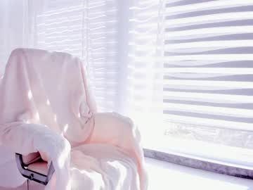 Naked cam girl miss_diamond__ image #2873498
