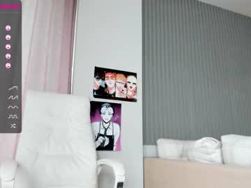 Naked cam girl hee_jin image #1385475