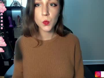 Naked cam girl alexa_dream image #2742122
