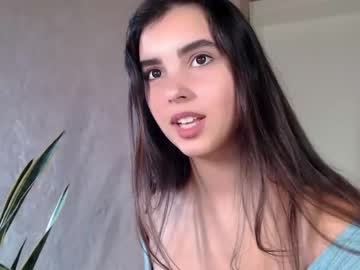 Naked cam girl nika_la image #2967037