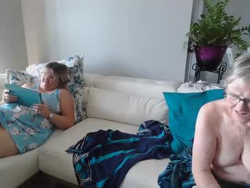Naked cam couple smallpenisbigtongue image #4038495