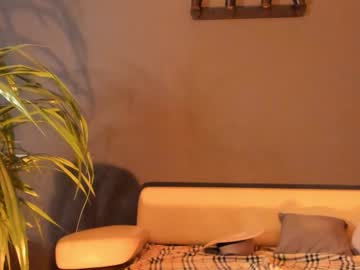Naked cam girl linellali image #2854621