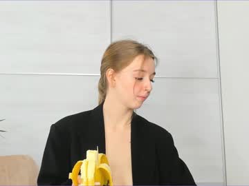Naked cam girl elizabeth__gray image #3143453